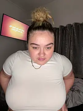 Dolly19x online show from December 2024 04:01:02 PM