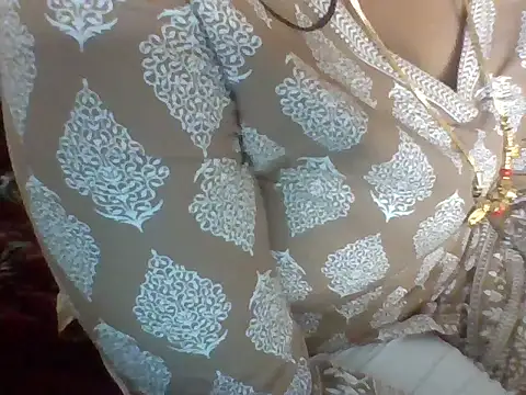 Sexy-Shalinii online show from March 2026 01:57:01 PM