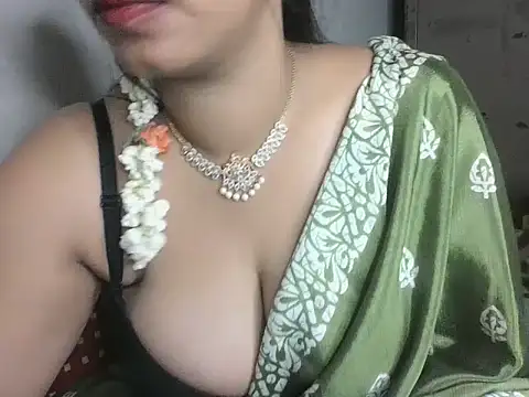 Snapshot of Sexy-Shalinii chatting on September 2025 01:23:01 PM Sexy-Shalinii online show from September 2025 01:23:01 PM