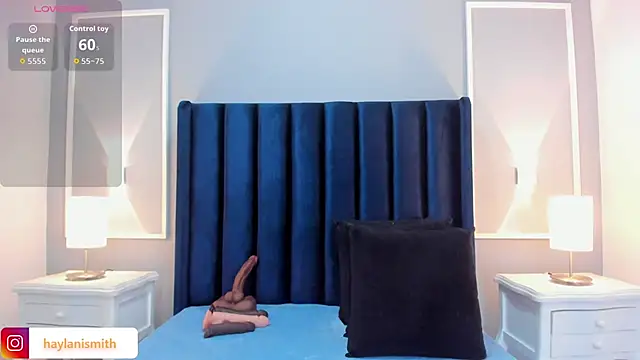 HAYLANISMITH online show from April 2026 12:06:01 PM