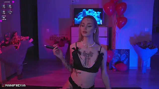 ManiFreyja online show from February 2025 09:58:02 PM