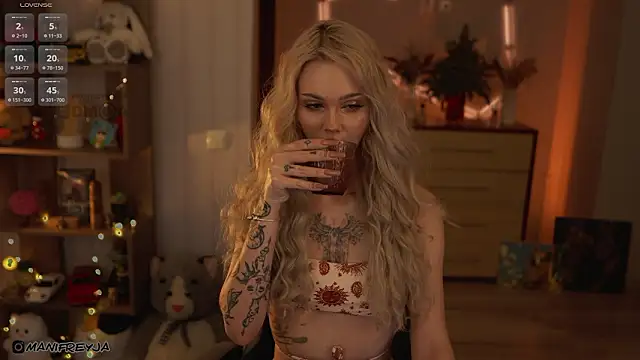 ManiFreyja online show from February 2026 06:21:01 PM