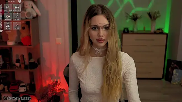 ManiFreyja online show from October 2025 01:15:02 AM