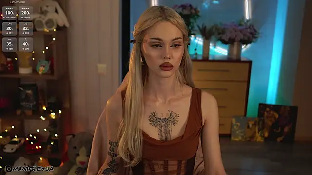 ManiFreyja online show from April 2026 09:50:01 PM