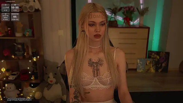 ManiFreyja online show from March 2026 06:55:01 PM