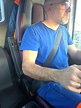 Snapshot of Crosss-23cm chatting on December 2025 08:07:01 AM Crosss-23cm online show from December 2025 08:07:01 AM