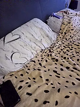 Crosss-23cm online show from April 2026 06:36:01 PM