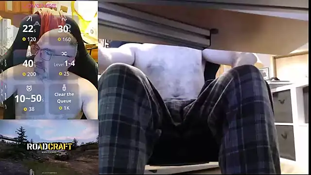 Snapshot of Crosss-23cm chatting on December 2025 06:20:02 PM Crosss-23cm online show from December 2025 06:20:02 PM