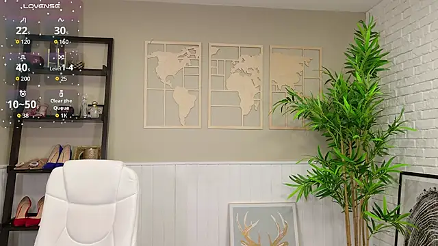 LadyLeea online show from December 2025 05:43:01 AM