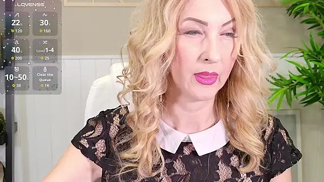 LadyLeea online show from November 2025 05:33:01 AM