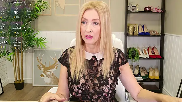 LadyLeea online show from November 2025 05:34:02 AM