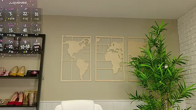 LadyLeea online show from March 2026 05:25:02 AM