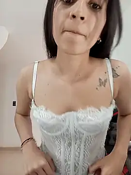 Mia Fischer online show from November 2025 06:00:01 PM