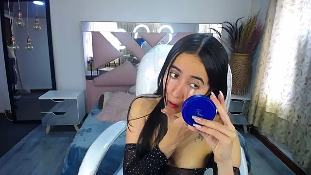 Mia Fischer online show from October 2025 07:35:01 PM