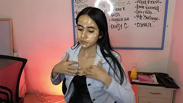 Mia Fischer online show from March 2026 11:43:02 AM