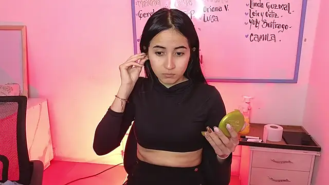 Mia Fischer online show from March 2026 12:38:01 PM