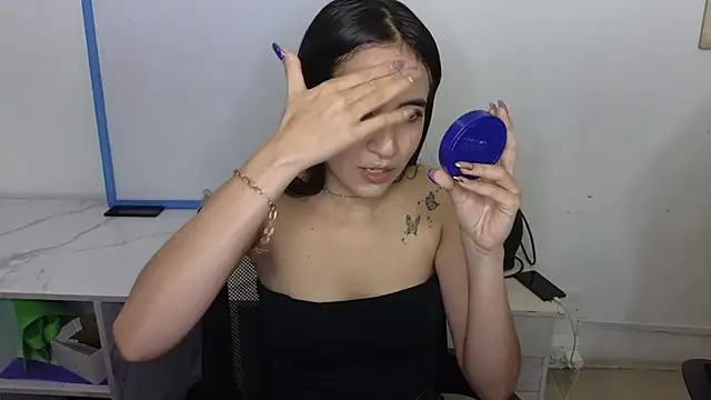 Mia Fischer online show from January 2026 02:23:02 PM