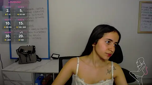 Mia Fischer online show from October 2025 05:14:02 PM