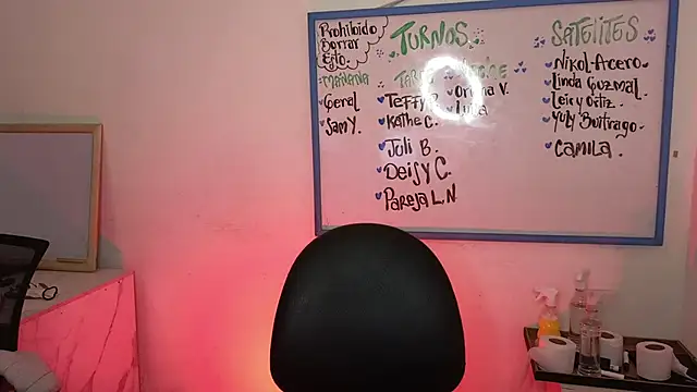 Mia Fischer online show from March 2026 12:04:02 PM