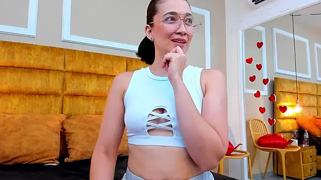 Snapshot of adarussell chatting on February 2025 04:15:01 PM adarussell online show from February 2025 04:15:01 PM