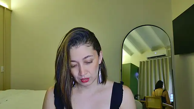 Snapshot of adarussell chatting on June 2026 09:10:01 PM adarussell online show from June 2026 09:10:01 PM