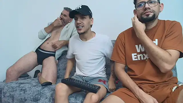 Benjamin show online show from November 2025 08:45:01 PM