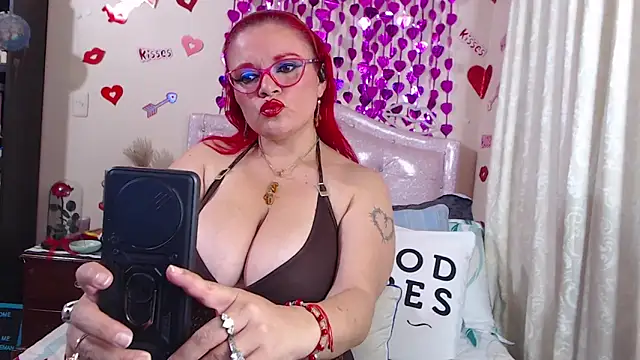 Snapshot of VickyColleman chatting on February 2025 09:27:01 PM VickyColleman online show from February 2025 09:27:01 PM