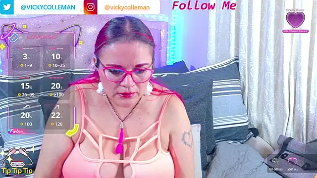Snapshot of VickyColleman chatting on October 2025 07:12:01 PM VickyColleman online show from October 2025 07:12:01 PM