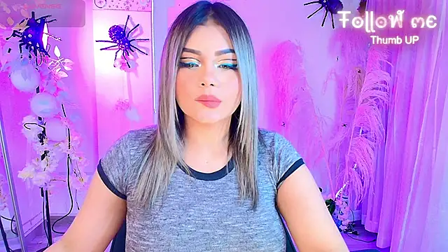 Snapshot of Ladydream1 chatting on October 2025 09:47:01 PM Ladydream1 online show from October 2025 09:47:01 PM