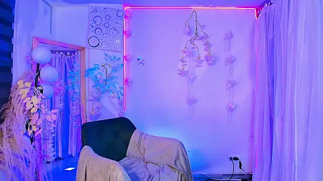 Snapshot of Ladydream1 chatting on June 2026 10:09:01 AM Ladydream1 online show from June 2026 10:09:01 AM