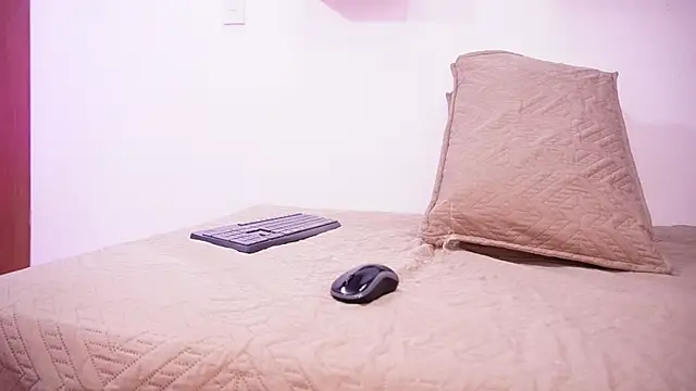 samantha sw online show from September 2025 03:09:02 AM