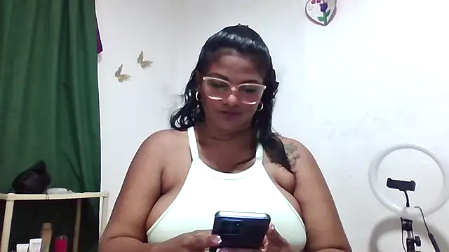 alejandraboobs07 online show from April 2026 11:51:01 PM
