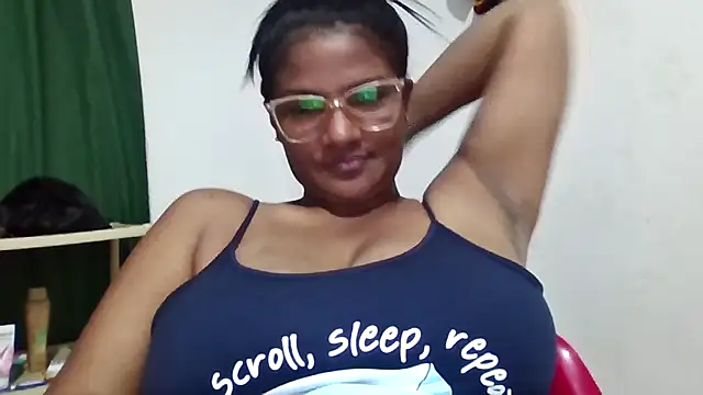 Snapshot of alejandraboobs07 chatting on April 2026 05:30:01 AM alejandraboobs07 online show from April 2026 05:30:01 AM