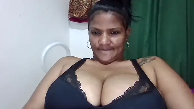 Snapshot of alejandraboobs07 chatting on March 2026 02:37:01 AM alejandraboobs07 online show from March 2026 02:37:01 AM