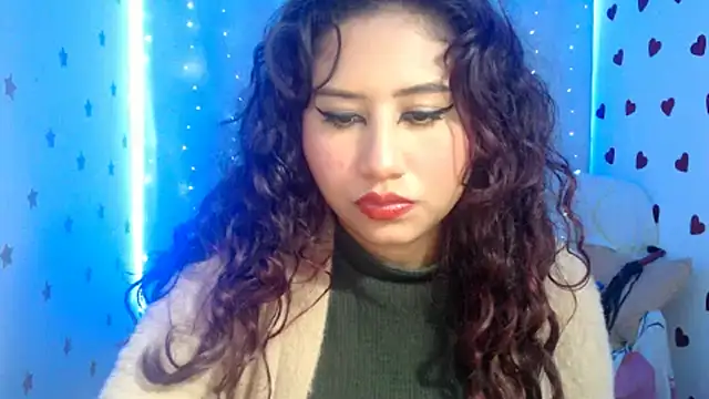 Snapshot of valeriia__118 chatting on February 2025 05:05:01 AM valeriia 118 online show from February 2025 05:05:01 AM