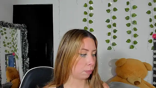 JanneKim online show from March 2026 12:51:02 PM