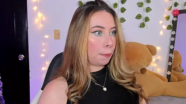 JanneKim online show from April 2026 06:14:01 PM