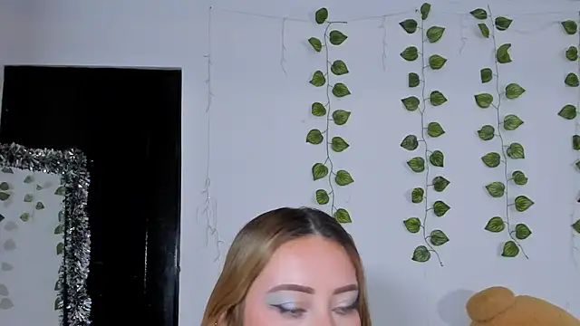 JanneKim online show from March 2026 07:36:02 PM