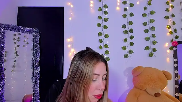 JanneKim online show from March 2026 01:39:01 PM