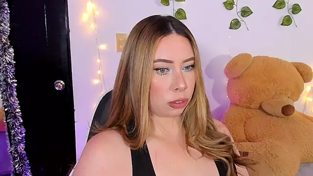 JanneKim online show from April 2026 07:54:01 PM