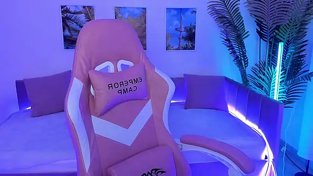 LianaBright online show from February 2025 09:07:01 AM