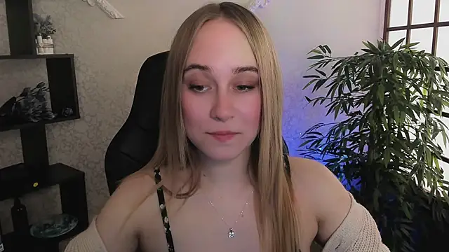 LianaBright online show from March 2025 08:37:02 AM