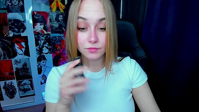 LianaBright online show from May 2026 01:41:02 AM