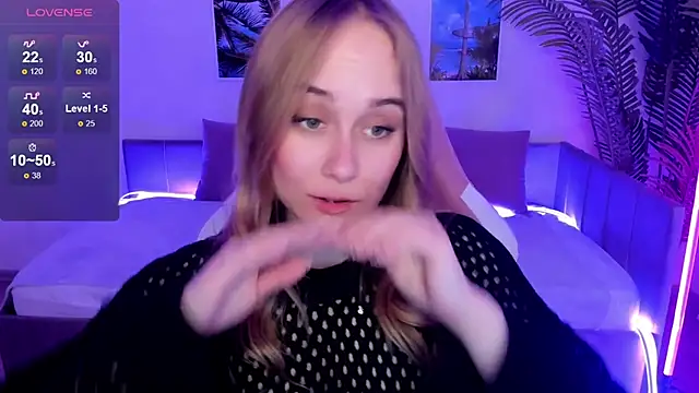 LianaBright online show from March 2025 12:06:02 PM