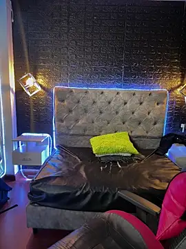 Snapshot of Paloma__LS chatting on December 2025 07:24:02 PM Paloma LS online show from December 2025 07:24:02 PM