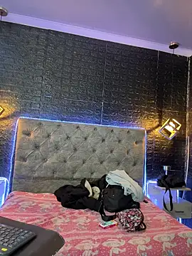 Paloma  LS online show from April 2026 02:40:01 PM