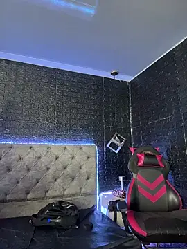 Paloma  LS online show from February 2026 07:14:01 PM