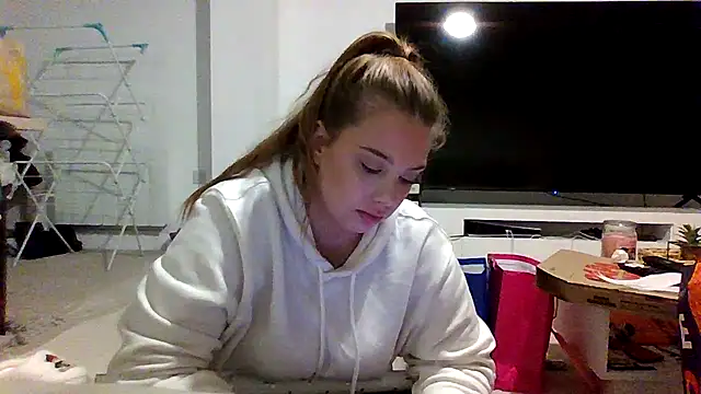 Snapshot of Krystal_Tx chatting on October 2025 06:59:02 PM Krystal Tx online show from October 2025 06:59:02 PM