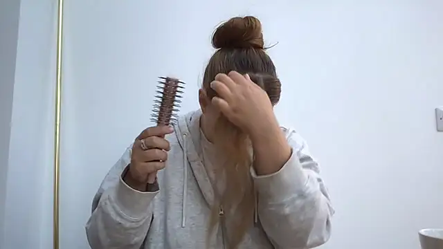 Snapshot of Krystal_Tx chatting on September 2025 06:52:02 AM Krystal Tx online show from September 2025 06:52:02 AM