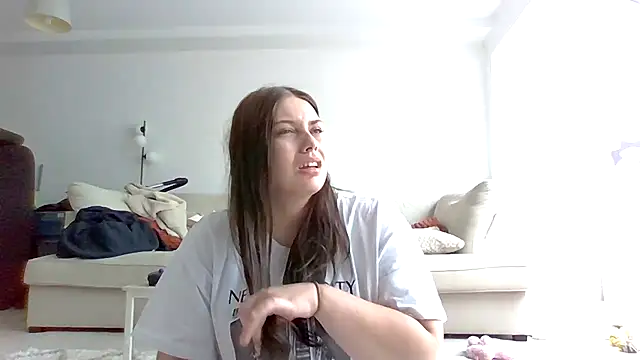 Krystal Tx online show from May 2026 04:54:01 PM